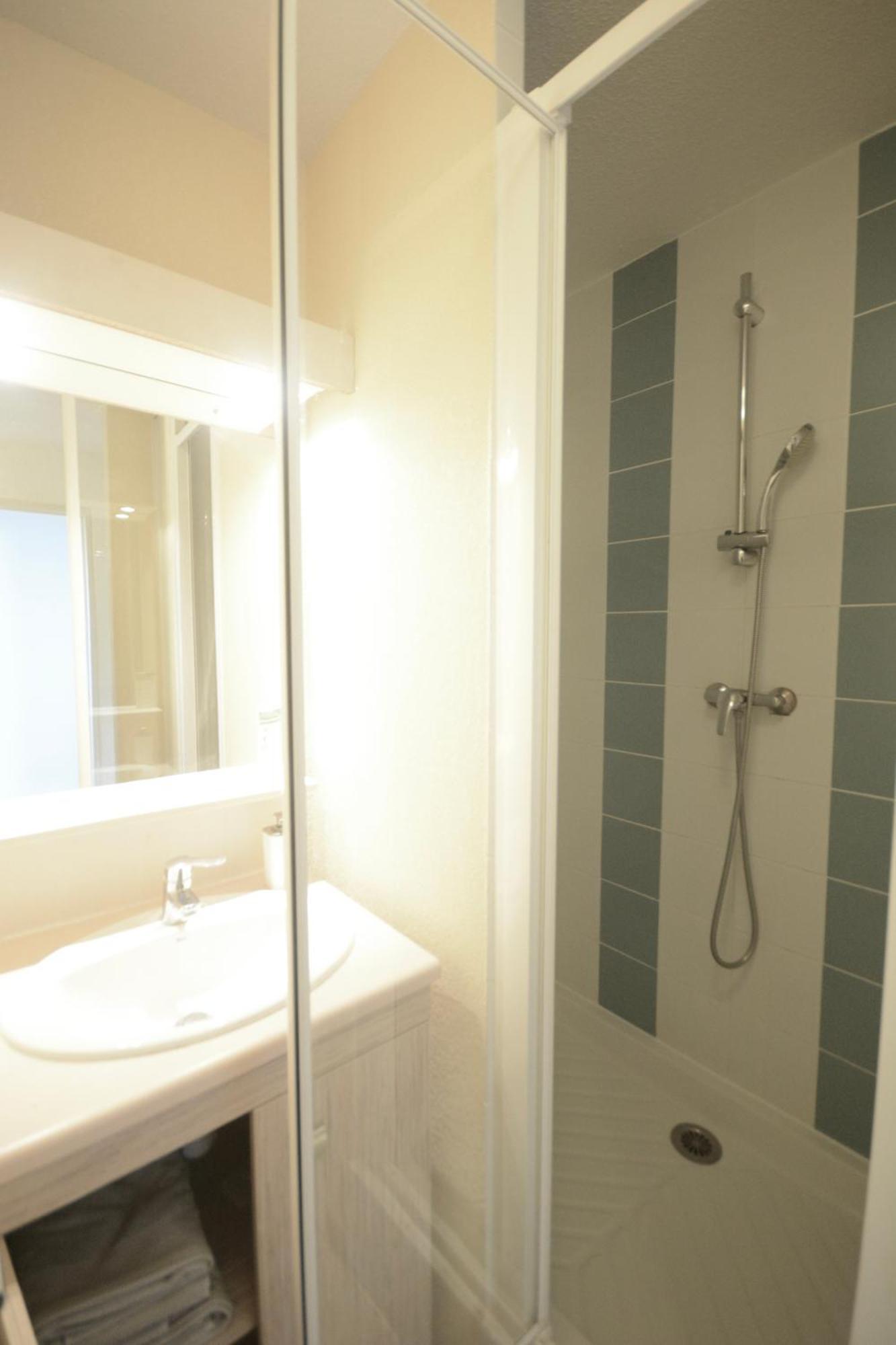 Appartement Plage Piscine Et Tennis Inclus 拉隆德莱丝莫里斯 外观 照片