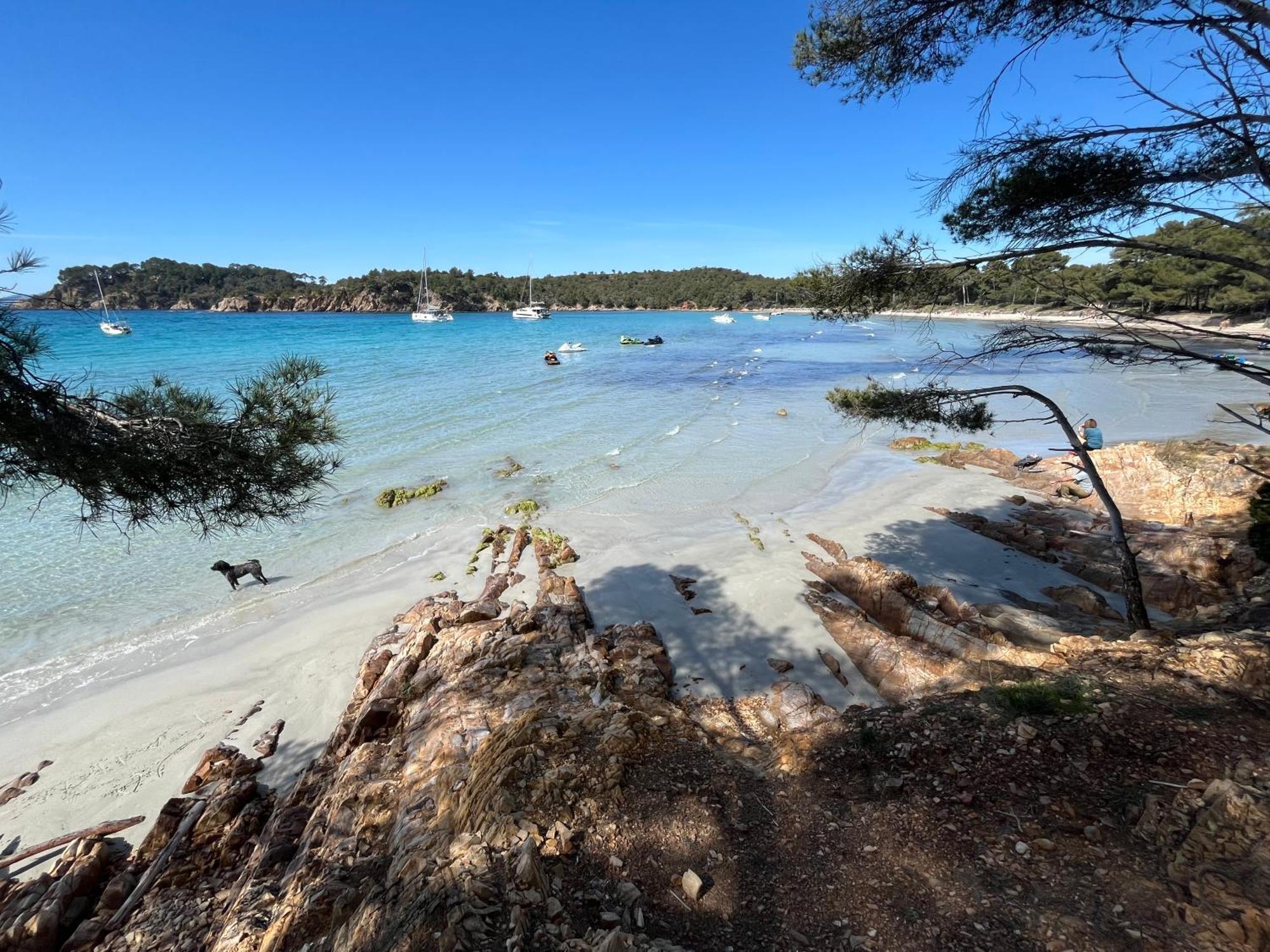 Appartement Plage Piscine Et Tennis Inclus 拉隆德莱丝莫里斯 外观 照片